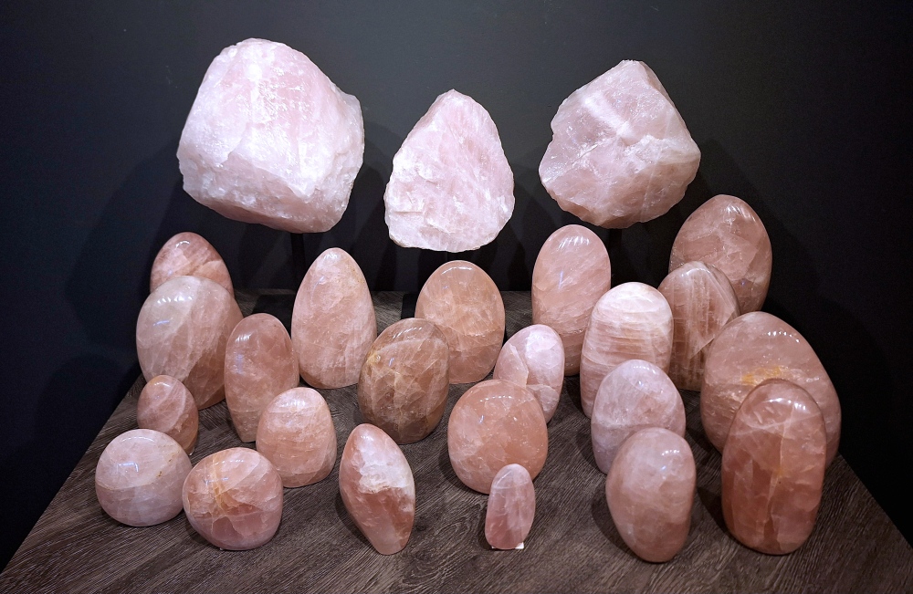 Rozenkwarts, diverse afmetingen, vanaf 5,- euro, nr. 0