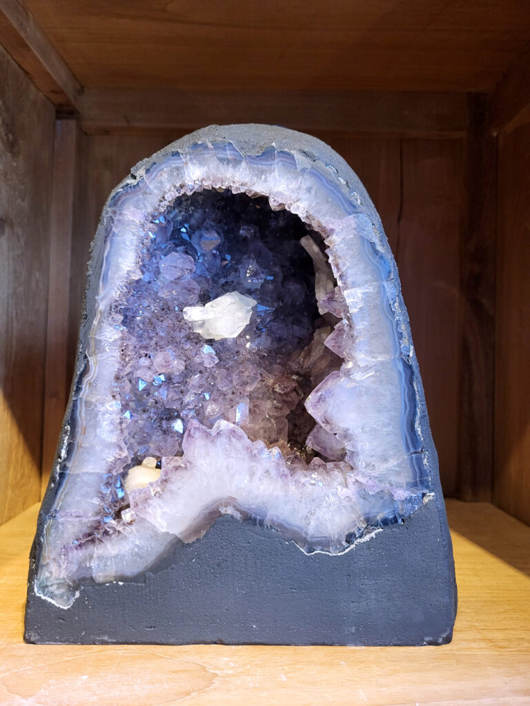 Amethist, 11,7 kg, 165,- euro, nr. 47