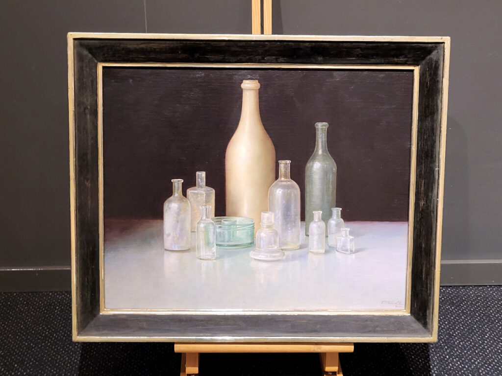 E.P. Moleveld, glazen flesjes, olieverf op linnen, afmeting 40x50cm doekmaat, afmeting inclusief lijst 54x64cm, 1350,- euro, nr. 6